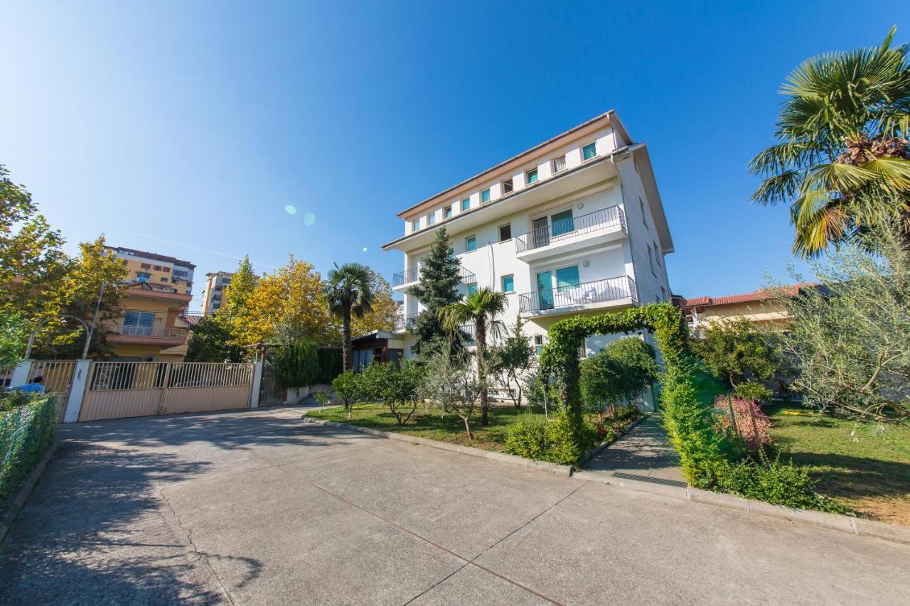Hotel Heritage Tirana Buitenkant foto